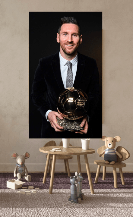 Messi_med_trofé_poster